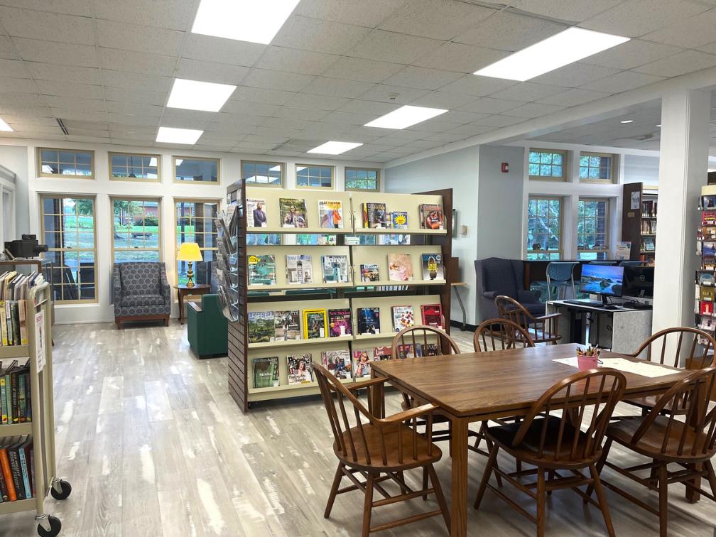 library sign daffodils